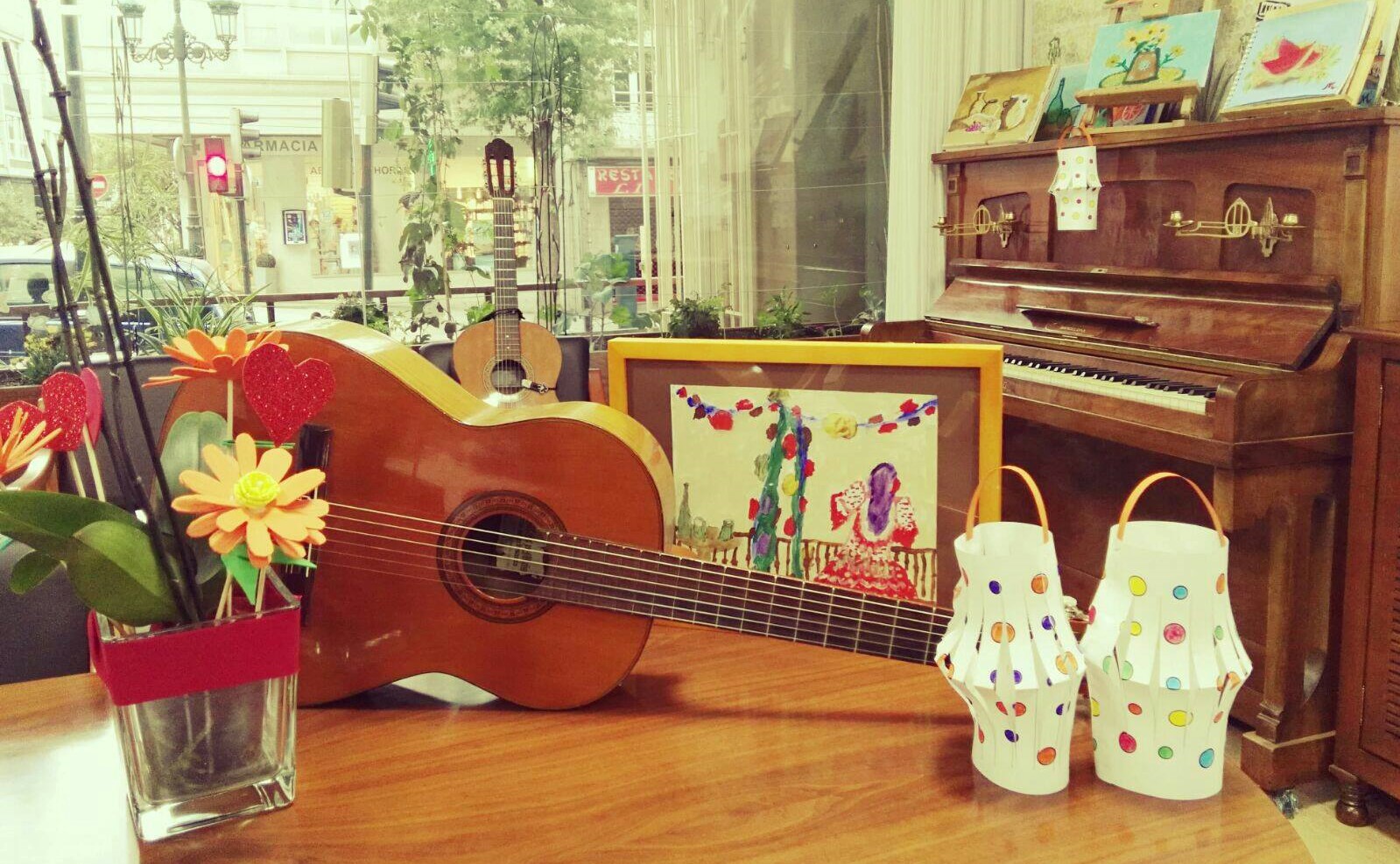 Piano y guitarra para cantar las canciones de siempre